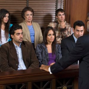¡Orden, orden! El juicio oral más allá de los medios