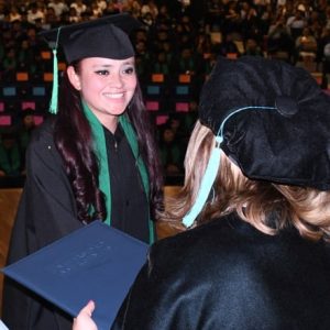 Inolvidable Ceremonia de Entrega de Títulos y Grados Académicos